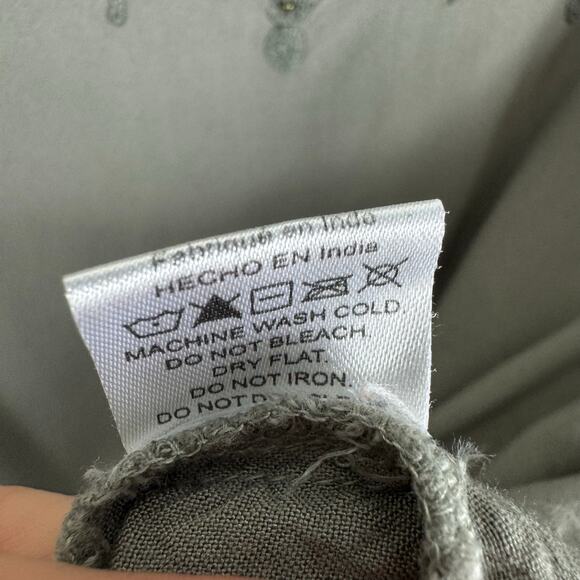 B. Boutique By Evergreen Green Embroidered 3/4 Sleeve Viscose Blouse Size L - Picture 6 of 6